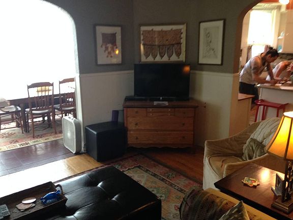 5th image of 426 Newton Ave S