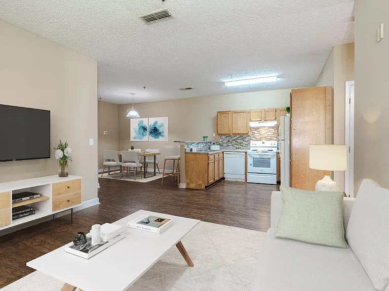 Main Street Apartments — Photo 6