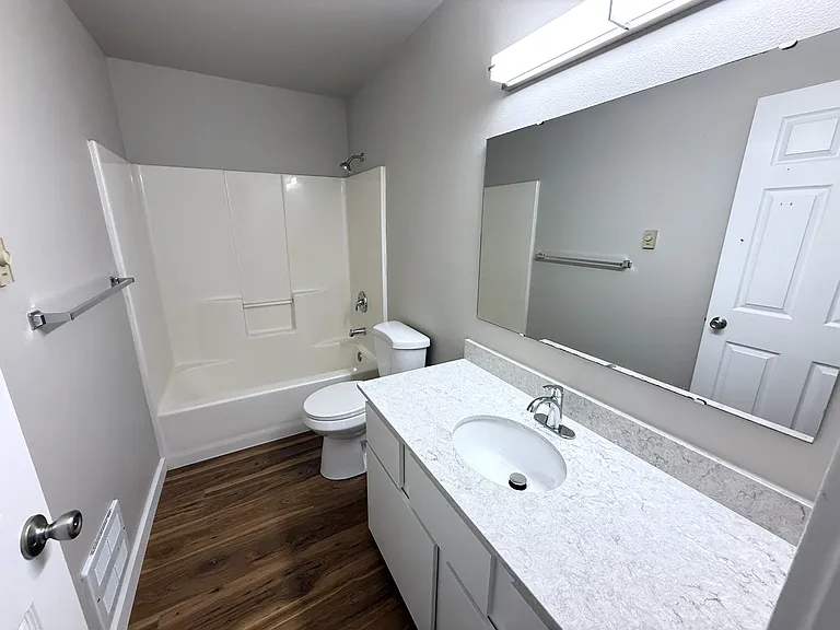 310 S Pearl St #A — Photo 14