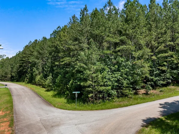 2 Southview Dr, Iva, SC 29655