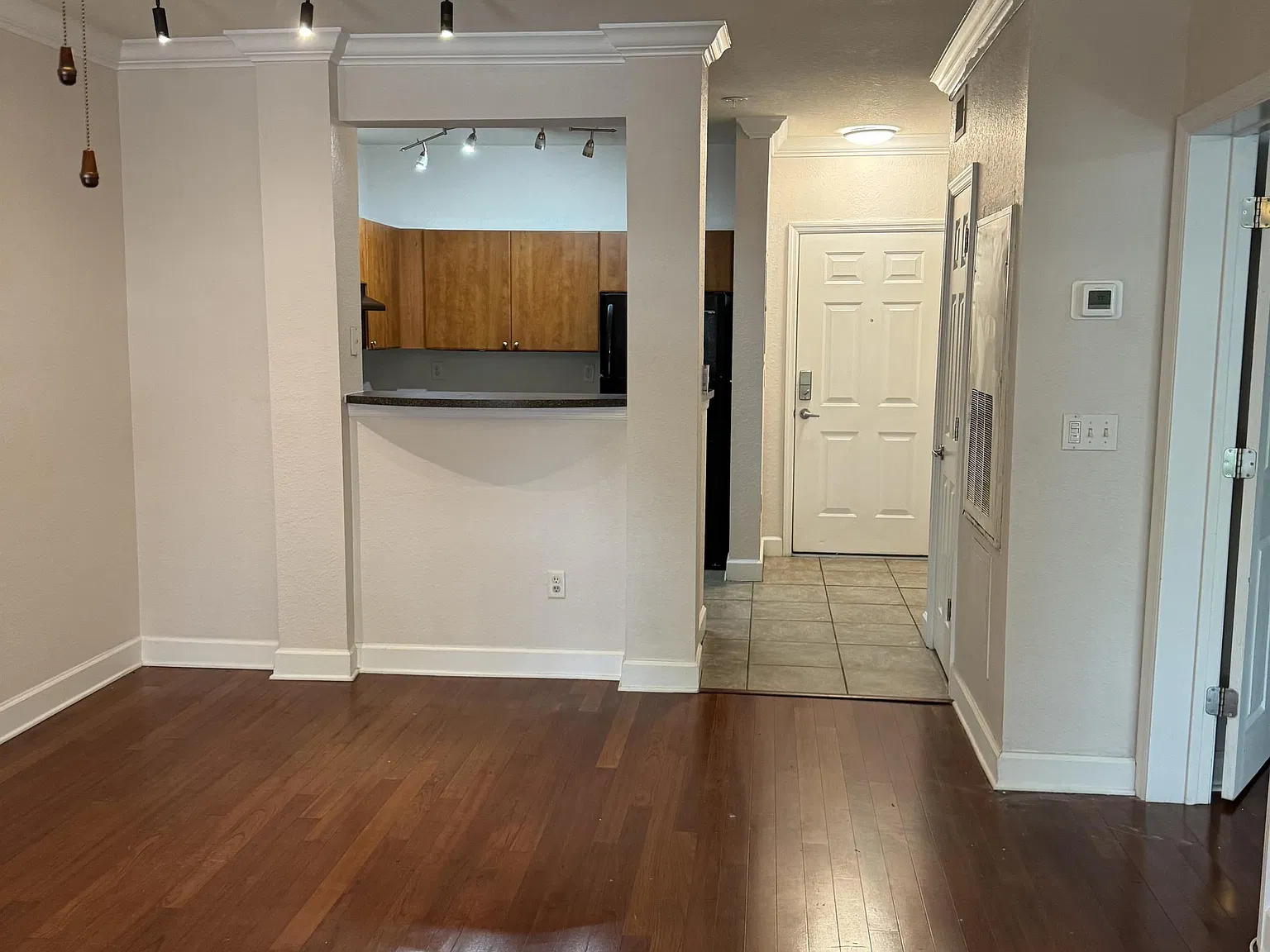 1 bed, 754 sqft, $1,550 — Photo 4