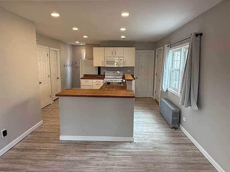 30A Longwood Ave #30A — Photo 6
