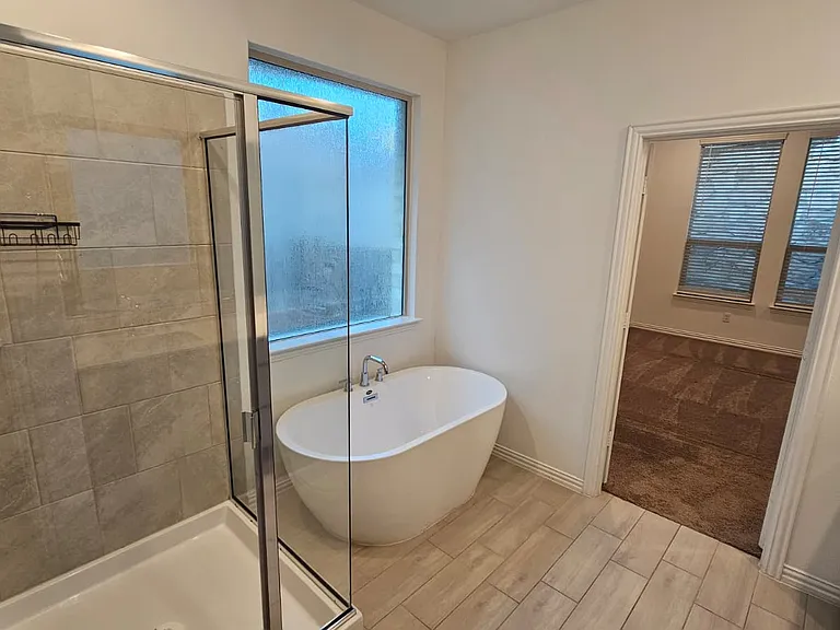 1022 Lakebend Ct — Photo 7