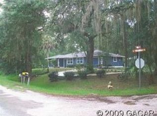 102 NE 5th Ave, Micanopy, FL 32667