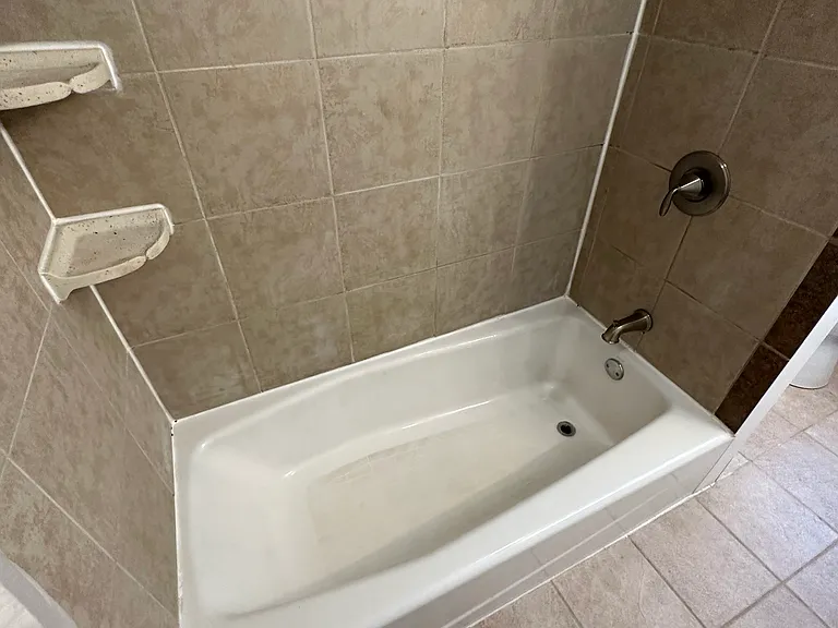 390 Easton Rd #5 — Photo 24