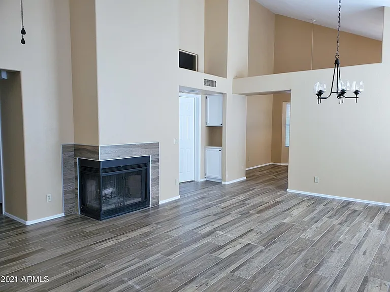 1325 N Malibu Ln — Photo 8