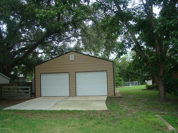 5th image of 1241 Lakewood Dr