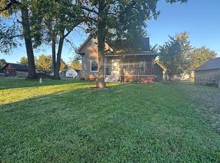 462 N Bond St, Scottsburg, IN 47170