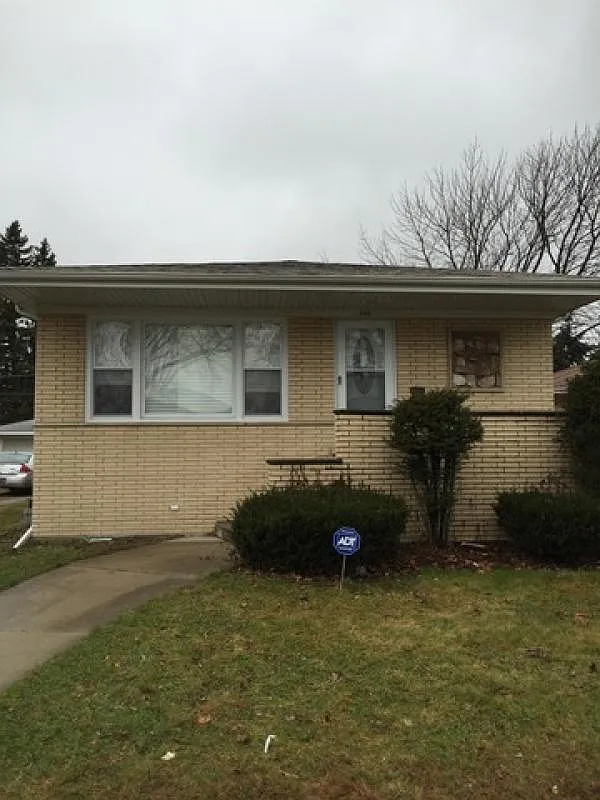 658 Bensley Ave photo 1