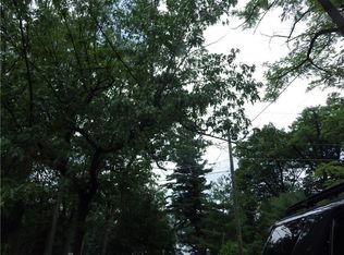 7532 Lake Bluff Rd, Wolcott, NY 14590