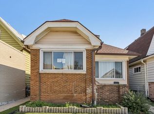 1912 S 60th St, West Allis, WI 53219