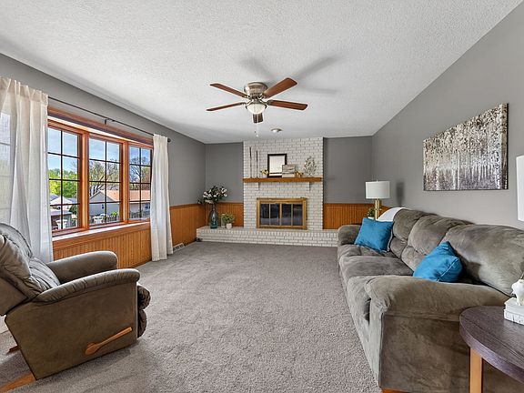 4th image of 5131 Woodland Ave