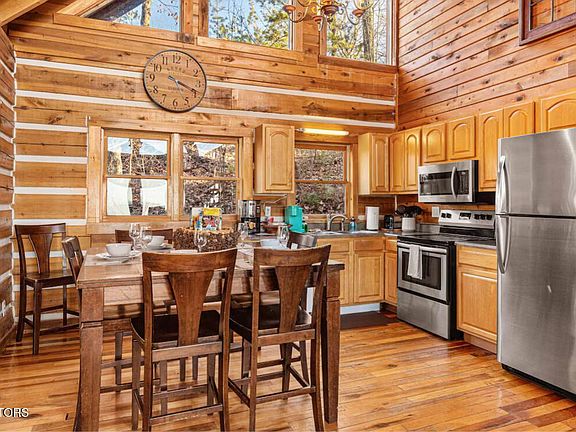 9th image of this home