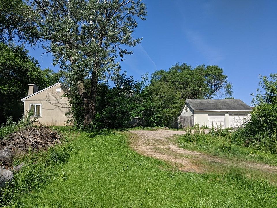 2nd image of 6925 S Lovers Lane Rd