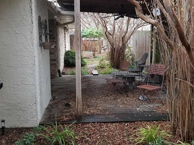 807 Saint Paul Ct — Photo 16