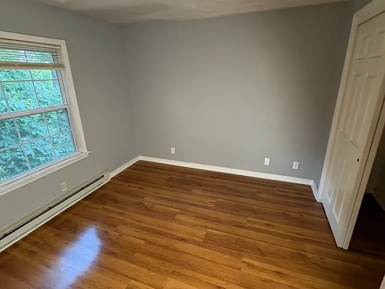 352 Long St #5 — Photo 2