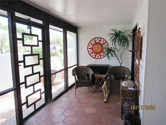 3rd image of 307 Barcelona Dr