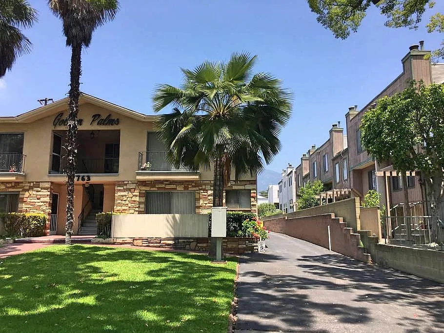 763 Arcadia Ave — Photo 2