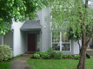 6197 Stonepath Cir, Centreville, VA 20120