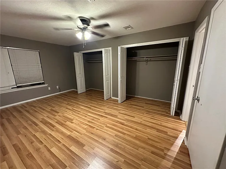 4345 Carter Creek Pkwy #6 — Photo 8