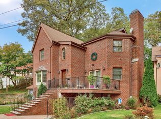 64 Lakeside Dr, Yonkers, NY 10705