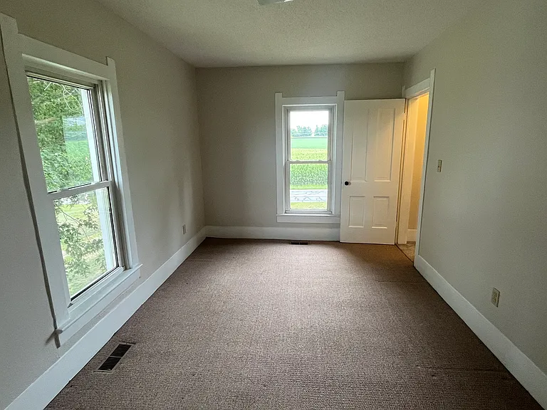 15822 Sand Ridge Rd — Photo 10