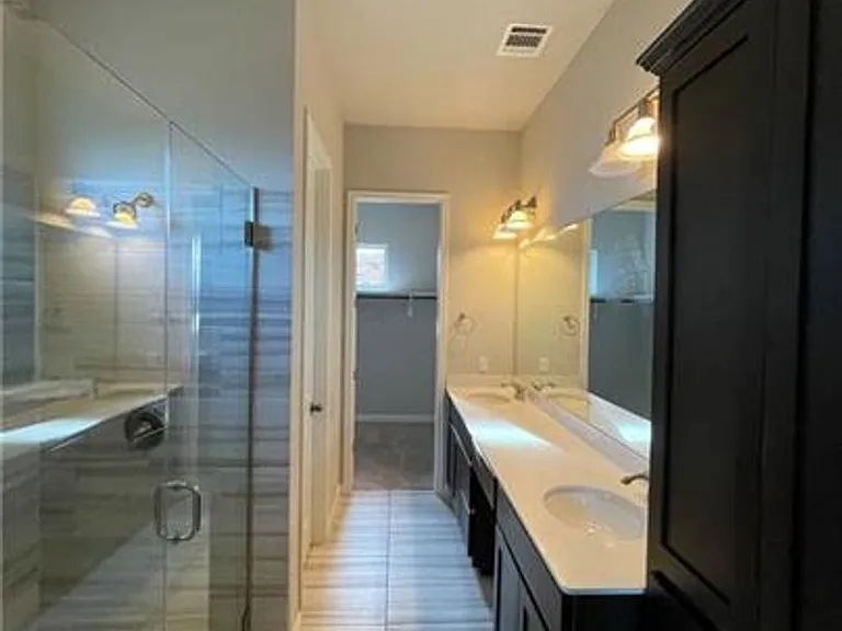 4004 Isabella Grace Ct — Photo 20