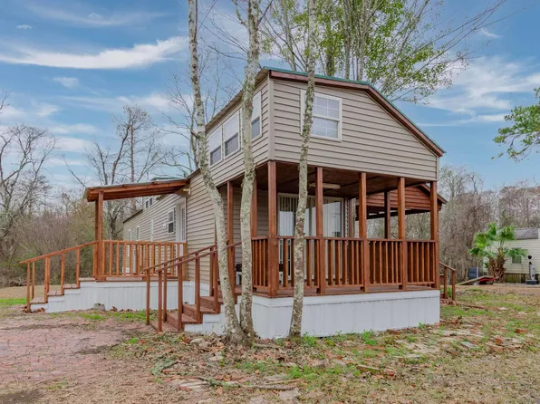 21028 Diversion Canal Rd, Saint Amant, LA 70774