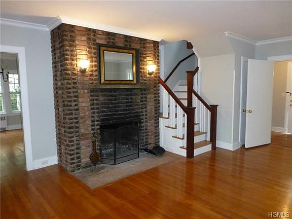 4th image of 30 Circle Dr