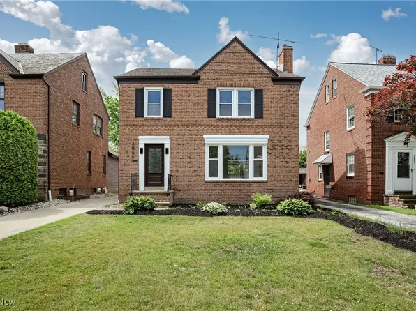 3886 Faversham Rd, University Heights, OH 44118