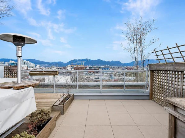 384 E 1st Ave #708, Vancouver, BC V5T 0G5