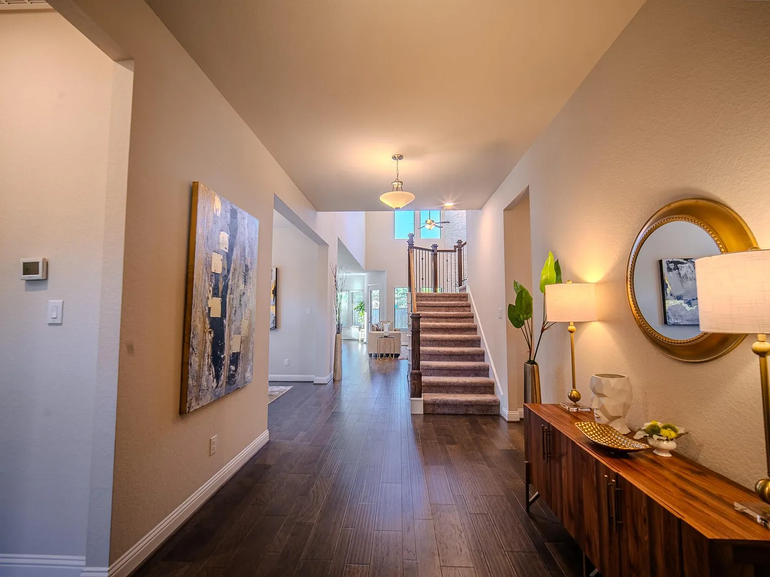 4 bed, 3.5 bath, 3276 sqft, $5,700 — Photo 3