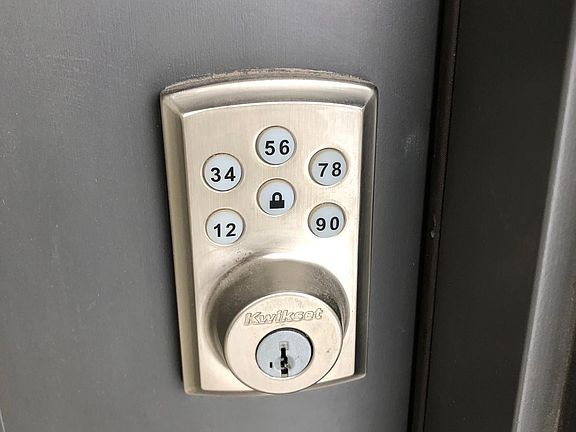 3rd image of 751 N 3770 W