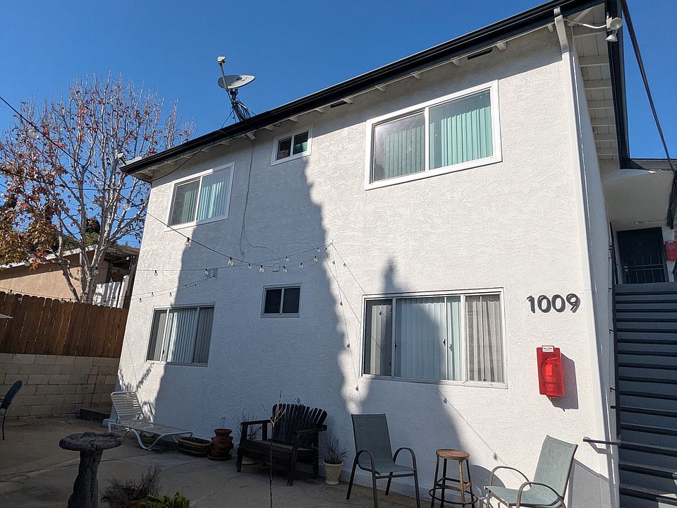 1st image of 1009 E Grand Ave #1