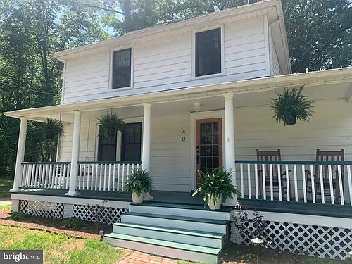 40 Scott Ave Photo 1