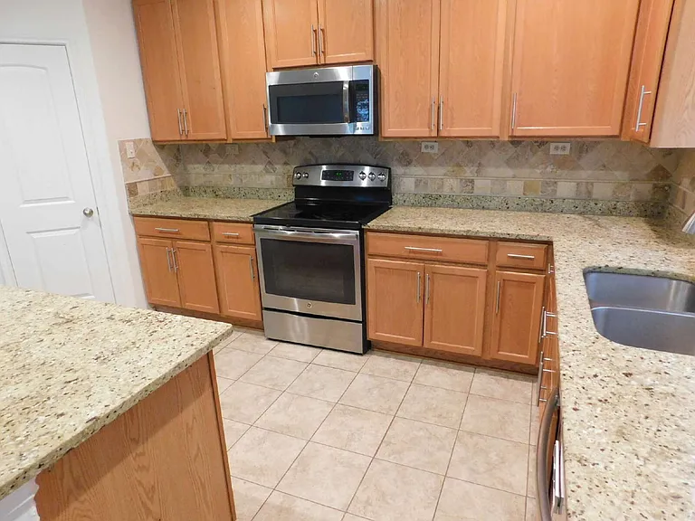 20719 Cape Coral — Photo 12