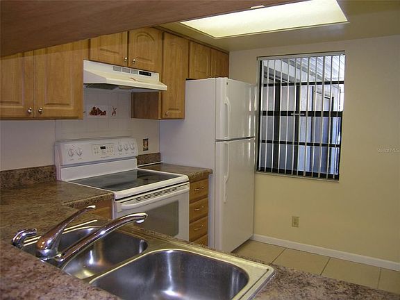 4th image of 2051 Sunset Grove Ln