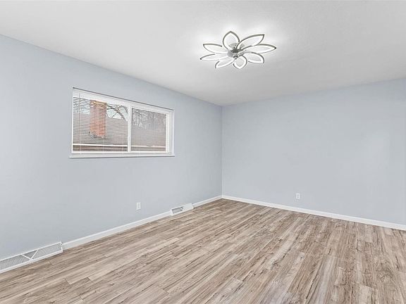 4th image of 4316 Begg Blvd