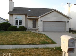 3512 Glenmore Dr, Bloomington, IL