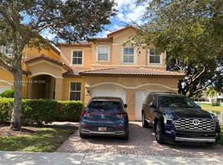 8666 NW 114th Ct, Doral, FL 33178