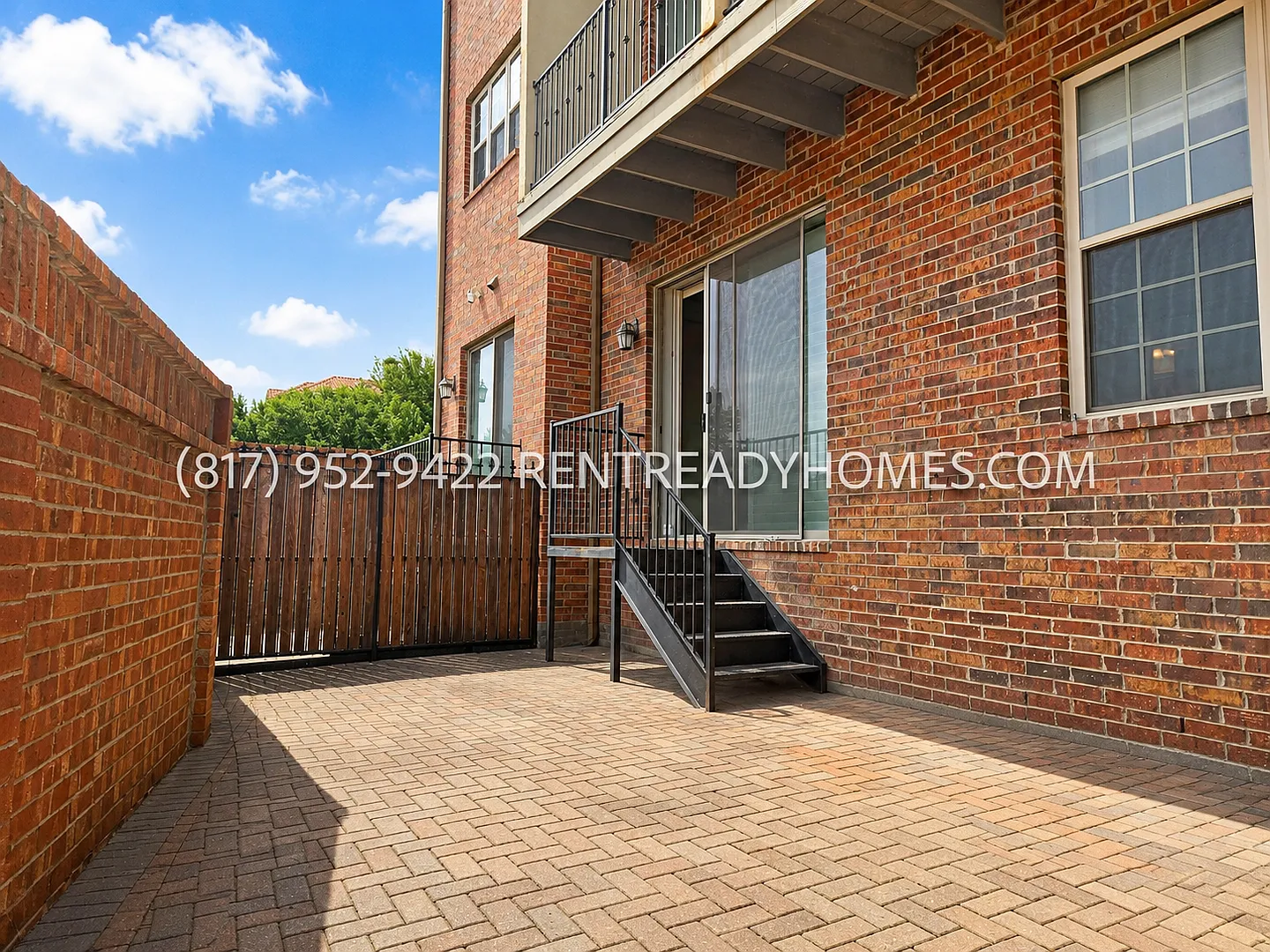 509 Rockingham Dr - Spacious 3 Bedroom Rental Home in Irving, TX with Double Garage, Fireplace an... — Photo 4