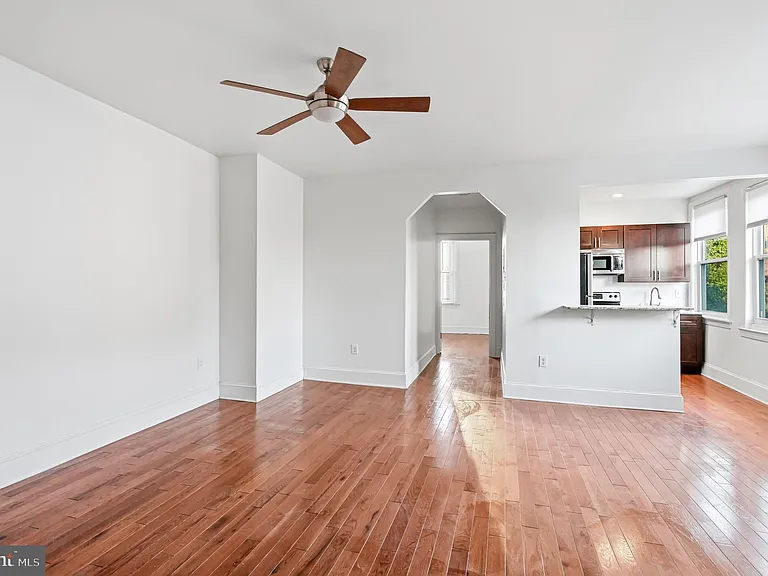 265 S 22nd St #3R — Photo 5