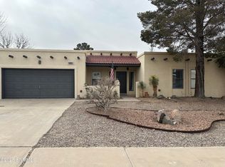 712 Stagecoach Dr, Las Cruces, NM 88011