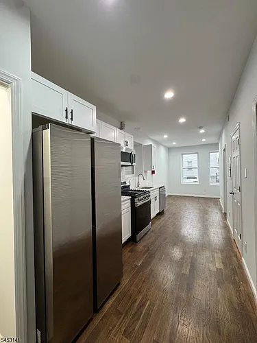 196 Malvern St #3 Photo 1