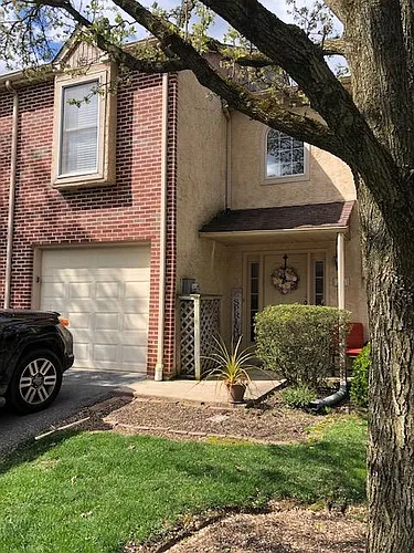 24 White Pine Ct Photo 1