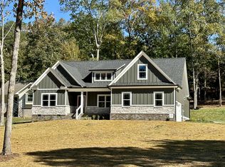 31 Hope Dr, Rock Spring, GA 30739