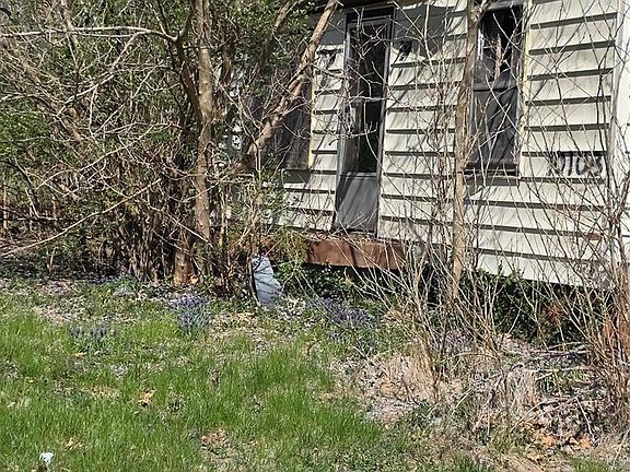 2nd image of 10108 Mayfair Dr