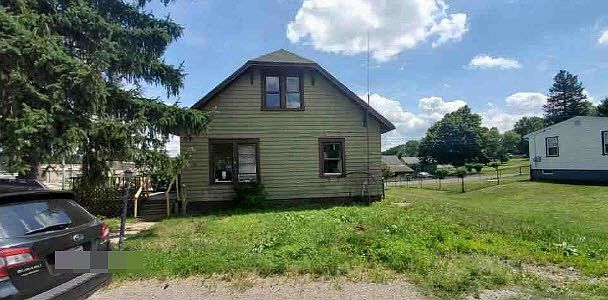 1st image of 2304 Gladys Ave