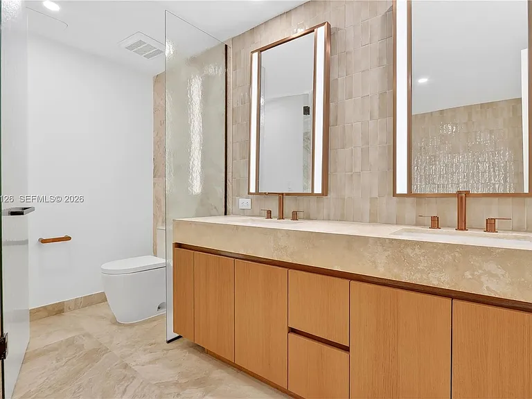 1176 97th St #403 — Photo 20