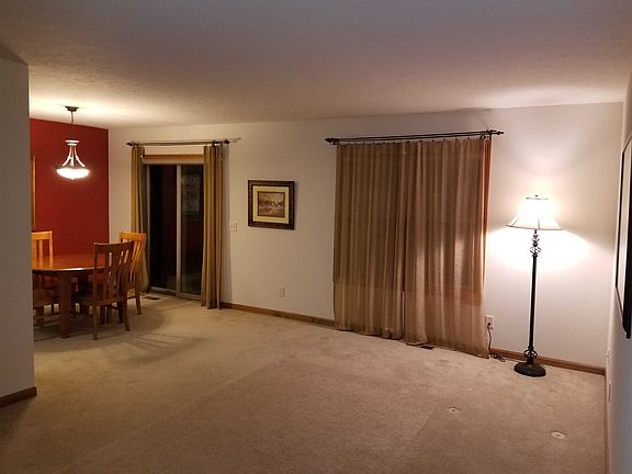 2nd image of 1313 Clover Creek Ln